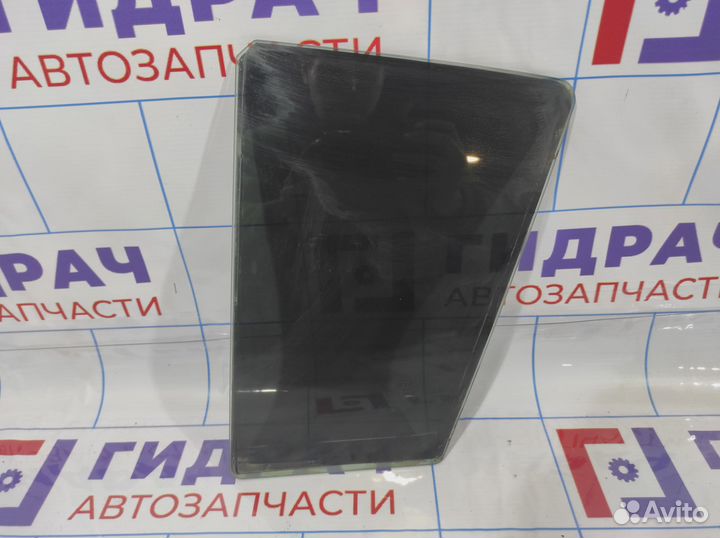Стекло двери задней левой (форточка) Kia Sportage