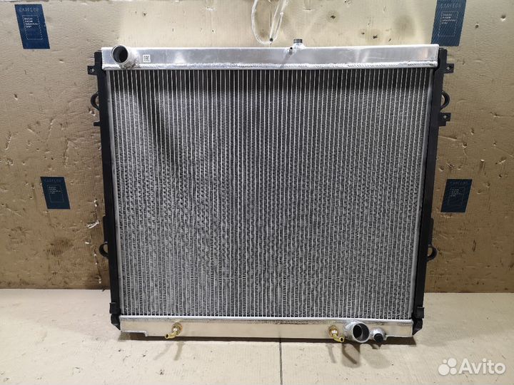 Радиатор двс Toyota Land cruiser VDJ200