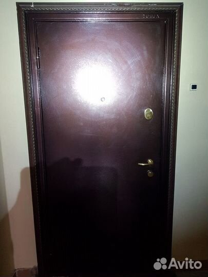 Дверь входная железная