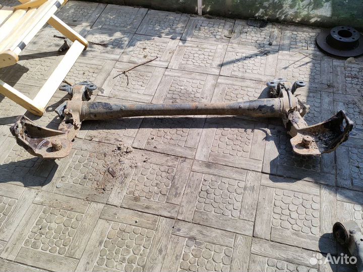 Опель астра н балка задняя