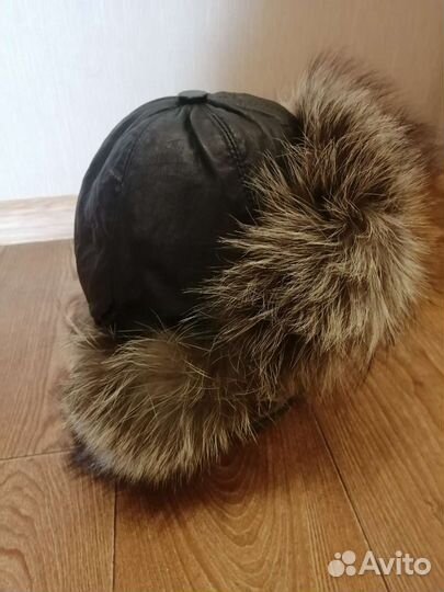 Шапка ушанка кожаная с песцом