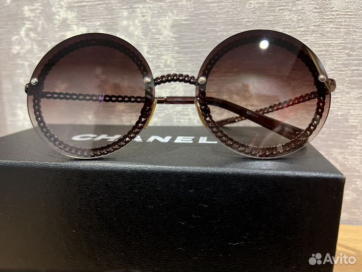 Солнцезащитные очки женские chanel