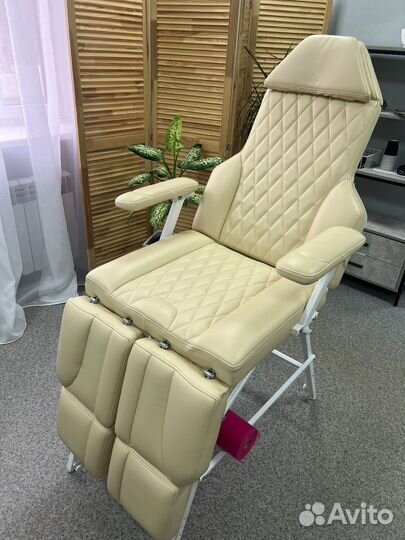 Косметологическое кресло