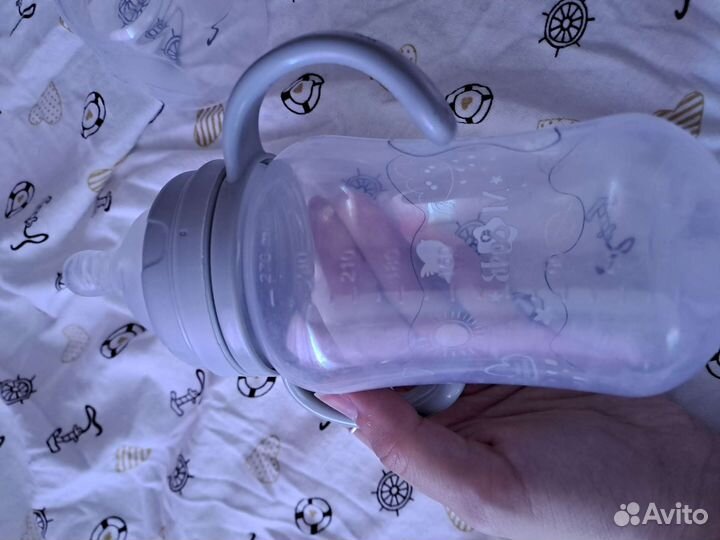 Бутылочки для кормления новые