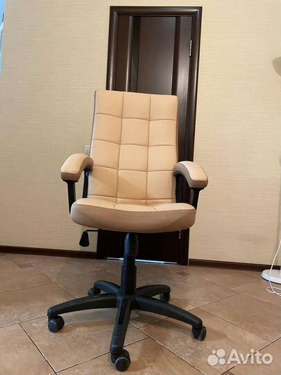 Офисное кресло. Новое