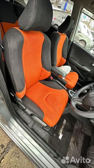 Сиденья honda Fit RS GE8