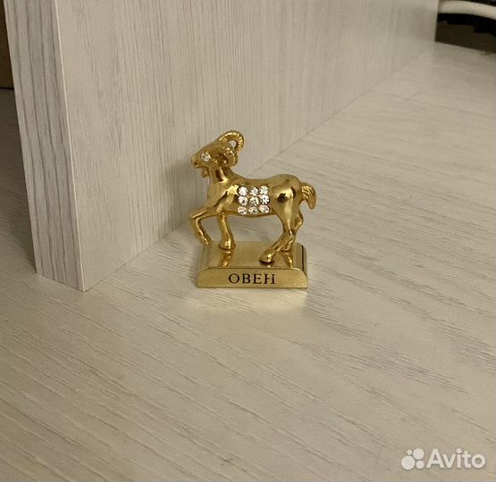 Сувенир Овен с кристаллами
