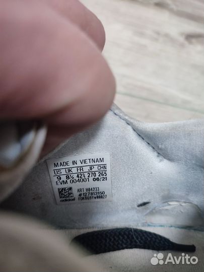 Кроссовки мужские 42