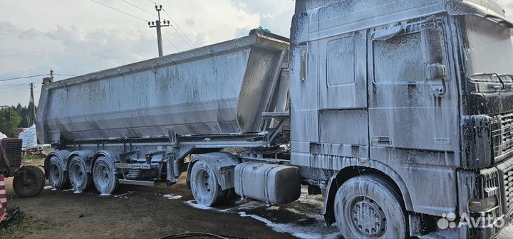 DAF 95XF430 с полуприцепом, 2005