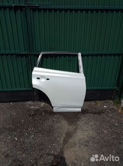 Дверь задняя правая toyota rav4 тойота раф4 С 2013