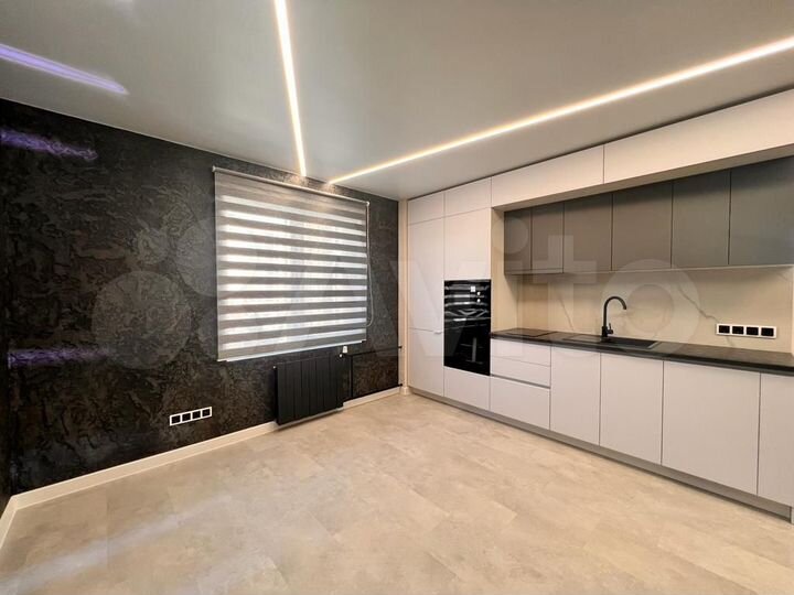 2-к. квартира, 53 м², 8/10 эт.