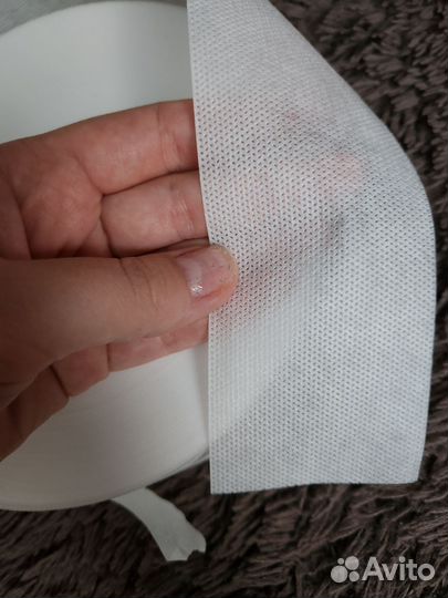 Безворсовые салфетки для маникюра в рулоне 77м