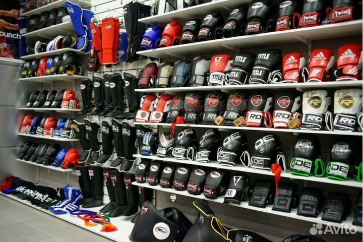 Боксерские перчатки venum (новые)