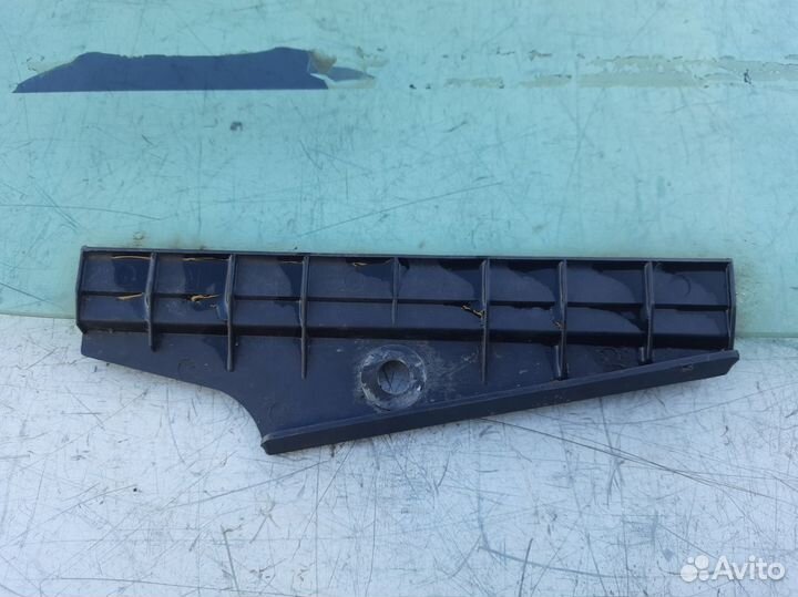 Стекло передней правой двери Audi 80 B3