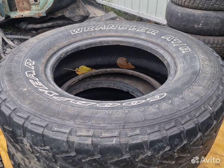 Goodyear Wrangler AT/S 360/700 R16 203ZR