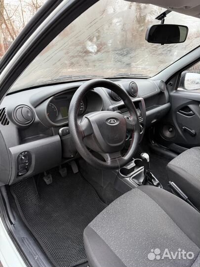 LADA Granta 1.6 МТ, 2015, 60 000 км
