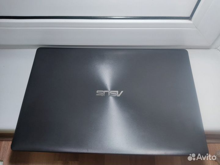 Ноутбук Asus x550c