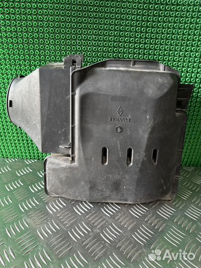 Корпус воздушного фильтра Renault Clio 2 1.4 K4J