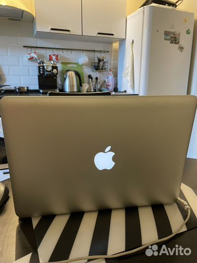 Ноутбук macbook pro (13) 2011