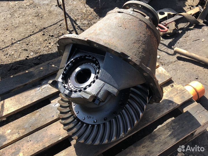 Редуктор Рено Р1370. Перед 37:11
