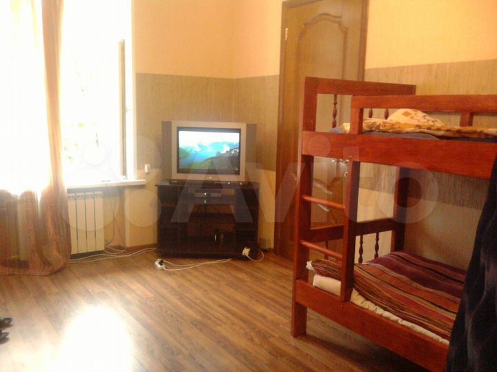 Снят комнату в москве авито. Комната 24 м. Комната 24. Снять комнату в Москве авито. Однокомнатная общежитие в Москве без посредников снять метро Марьино
