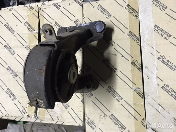 Toyota corolla 180 опора двигателя подрамник диск