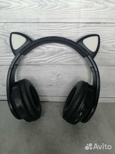 Беспроводные наушники с ушками