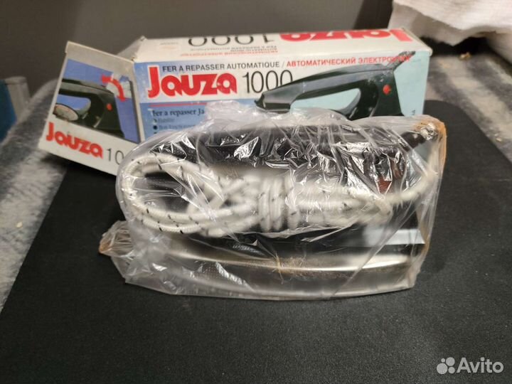 Утюг Яуза 1000