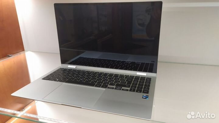 Ноутбук Samsung Galaxy Book2 Pro 360 15.6 i7-1165G