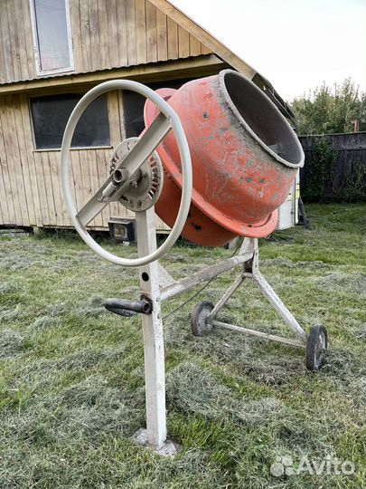 Бетоносмеситель