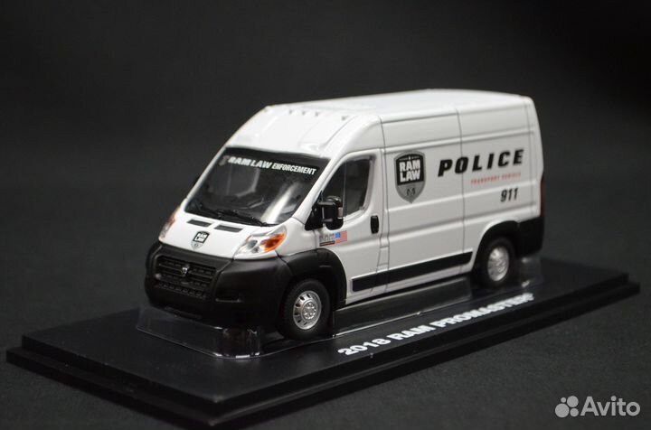 1/43, Dodge Ram 2500 Cargo Police, Greenlight