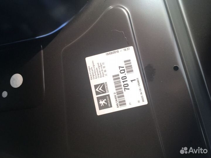 Порог правый Пежо-307 Peugeot-307 7010Q7