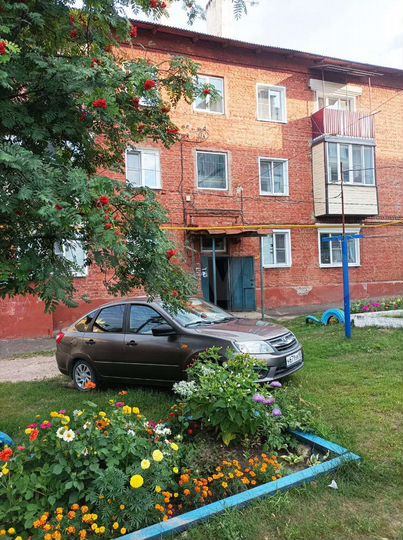 2-к. квартира, 43,8 м², 3/3 эт.