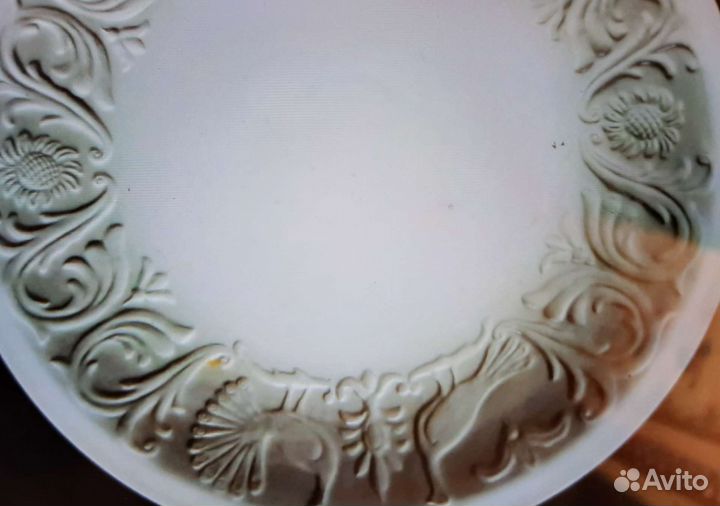 Большое Блюдо с выпуклым рисунком
