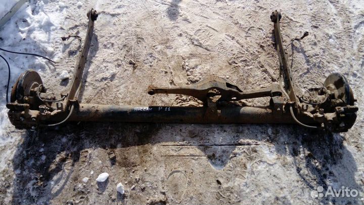 Балка задняя Ниссан Блюбирд Примьера P11