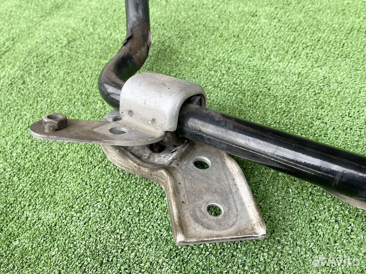 Передний стабилизатор в сборе Mercedes W213 W205