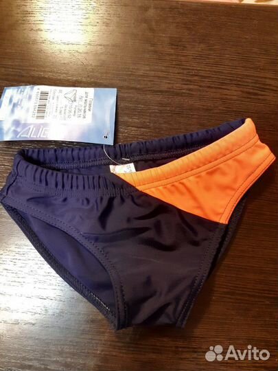 Плавки новые на мальчика 110 рост