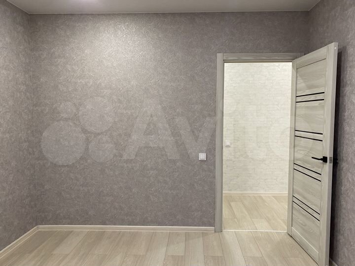 2-к. квартира, 43 м², 1/2 эт.