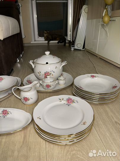 Сервиз столовый фарфор СССР розы (чайка) 6 персон