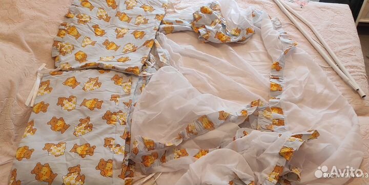 Бортики и балдахин в кроватку