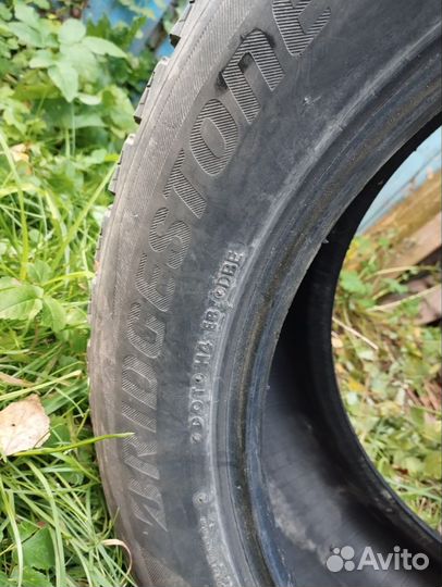 Bridgestone Blizzak DM-V2 255/55 R19 111T