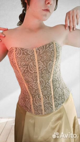 Корсет с юбкой