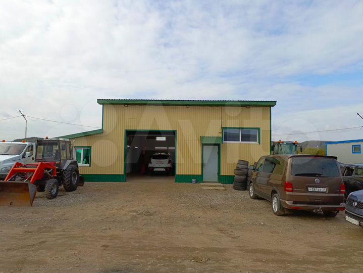 Гараж, > 30 м²