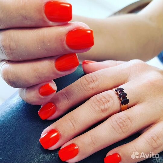 Маникюр педикюр