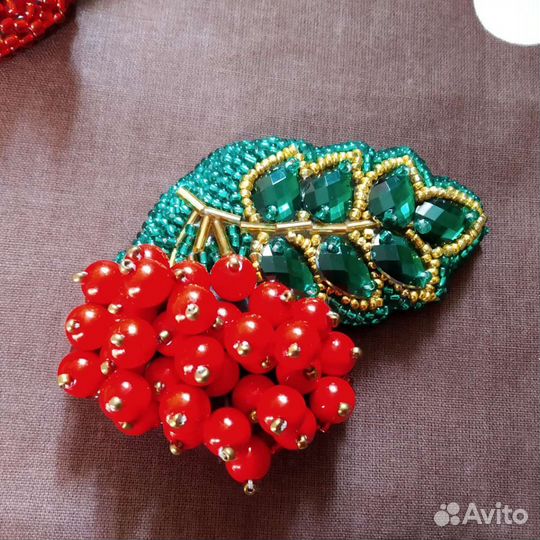 Брошь ручной работы