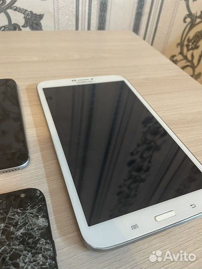 Телефон Samsung