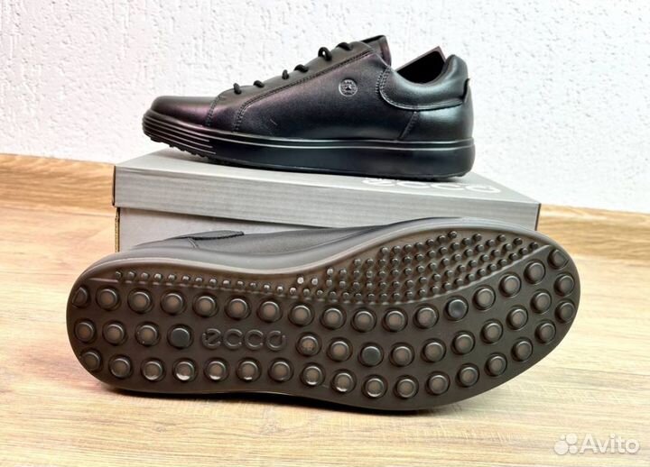 Кроссовки Ecco долговечные