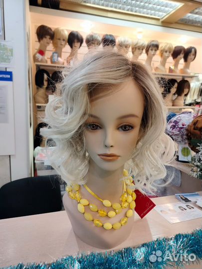 Парик женский