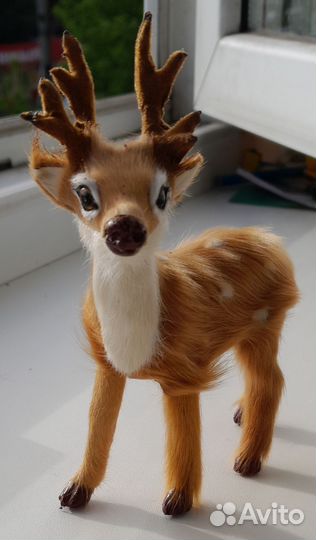 Фигурка оленя