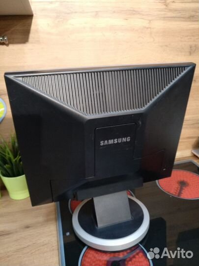 Монитор samsung syncmaster 940n